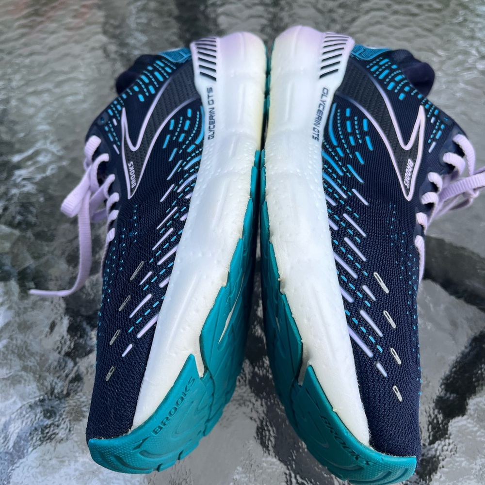 Brooks Glycerin 20 Blue w/Lavender Laces Size 9 1/2 FREE SHIPPING $65. - Picture 4 of 13